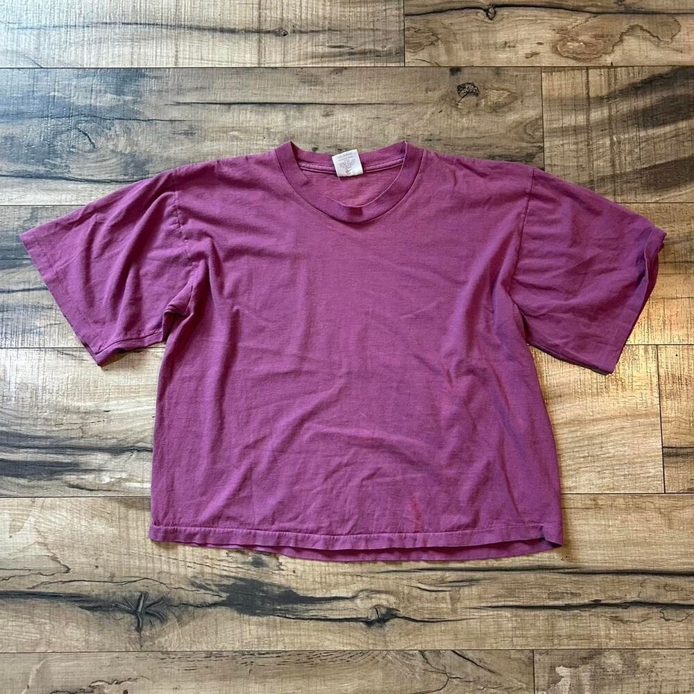 Nike Women's Purple and Pink T-shirt